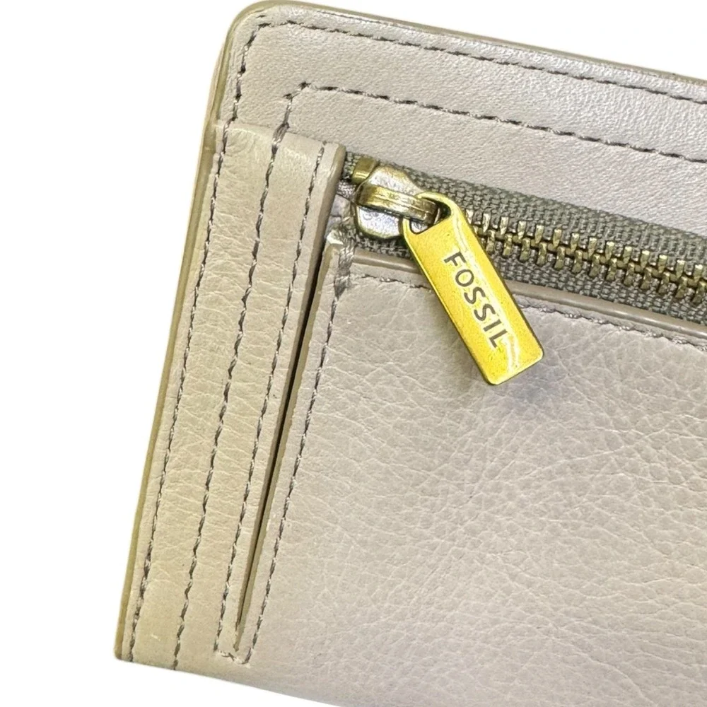 Fossil brand material